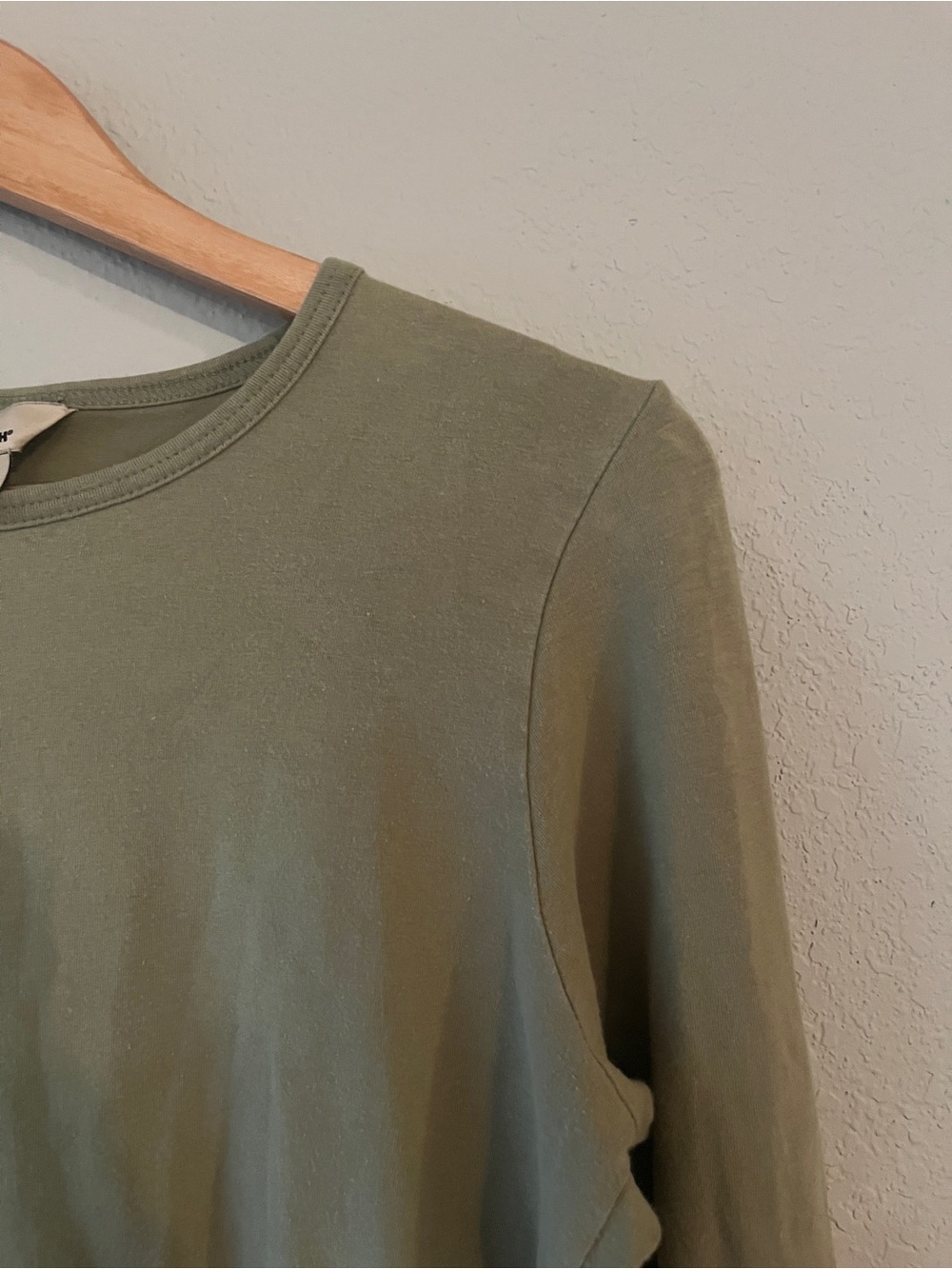 Woolrich Women's Crewneck Top in Olive - Picture 4 of 8